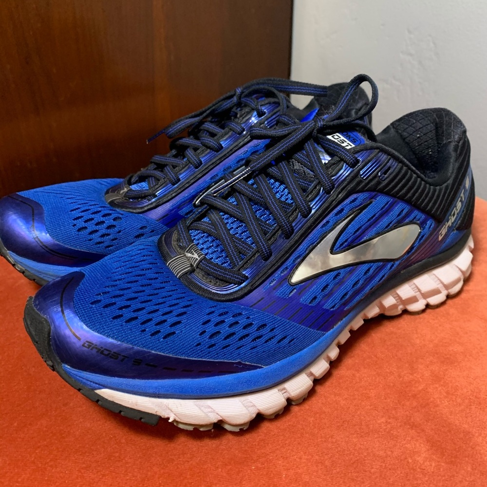 **Mens** Brooks Ghost Running Shoe Like New